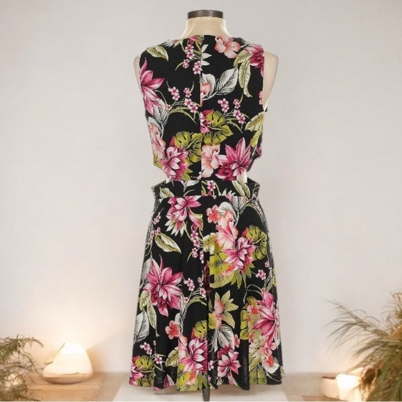 Bar IIl Tropical Print Cut Out Dress l SIZE L - Picture 2 of 5